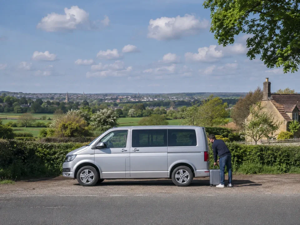 Premium people carrier at the rural northern edge of Banbury